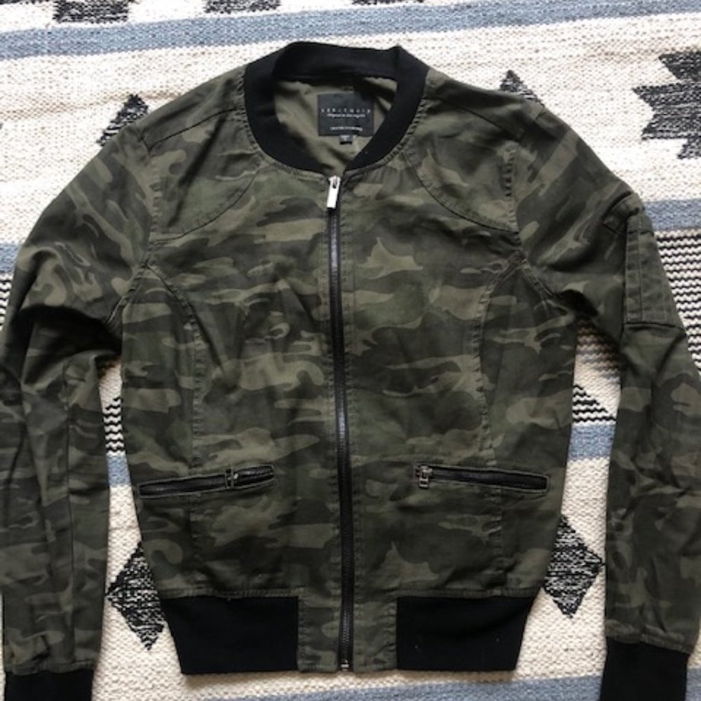 Sanctuary Camo Jacket - Small